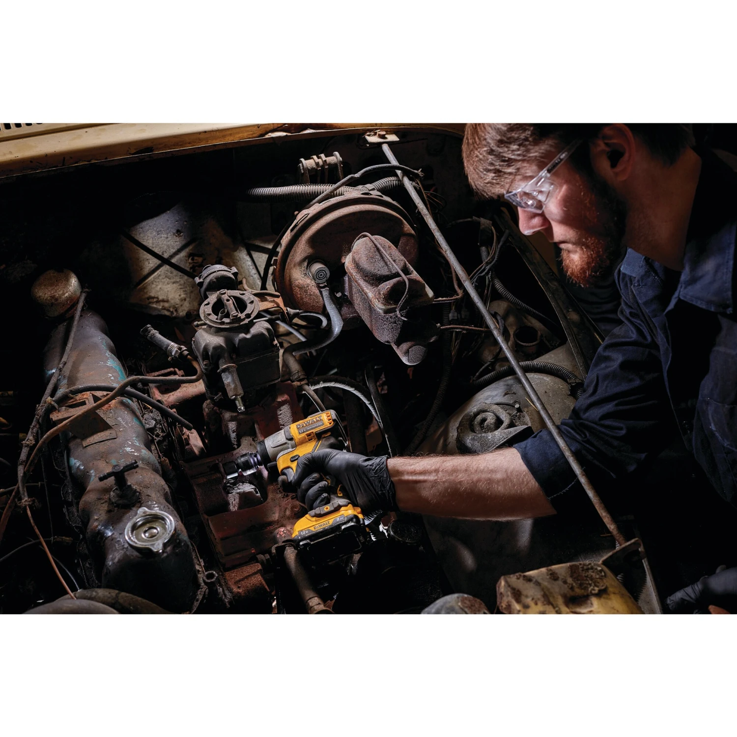 DEWALT XTREME 12-volt Max Variable Speed Brushless 3/8-in Square Drive Cordless Impact Wrench (Battery Not Included And Charger Not Included) 6 DEWALT XTREME 12-volt Max Variable Speed Brushless 3/8-in Square Drive Cordless Impact Wrench (Battery Not Included And Charger Not Included) - Image 6