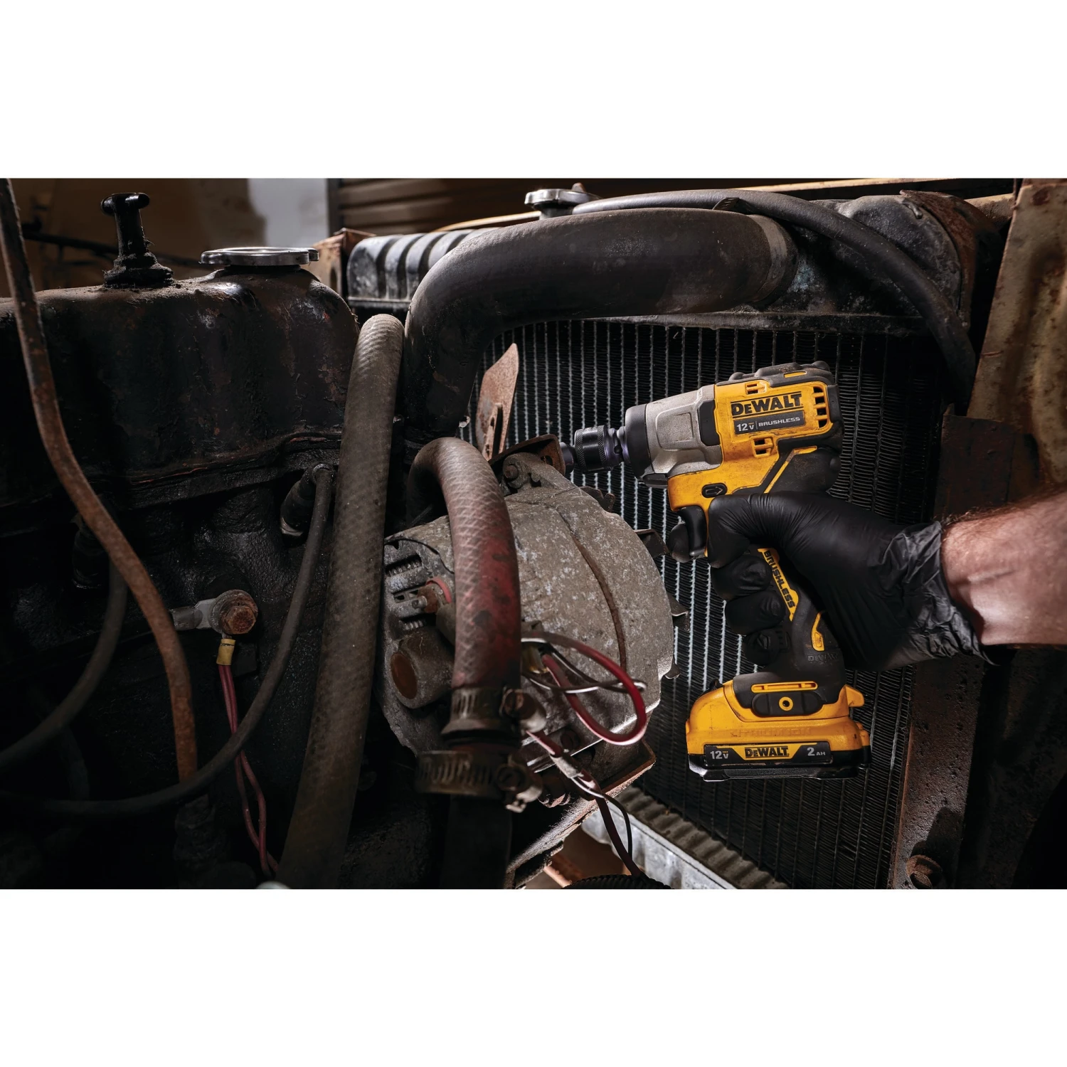 DEWALT XTREME 12-volt Max Variable Speed Brushless 3/8-in Square Drive Cordless Impact Wrench (Battery Not Included And Charger Not Included) 9 DEWALT XTREME 12-volt Max Variable Speed Brushless 3/8-in Square Drive Cordless Impact Wrench (Battery Not Included And Charger Not Included) - Image 9