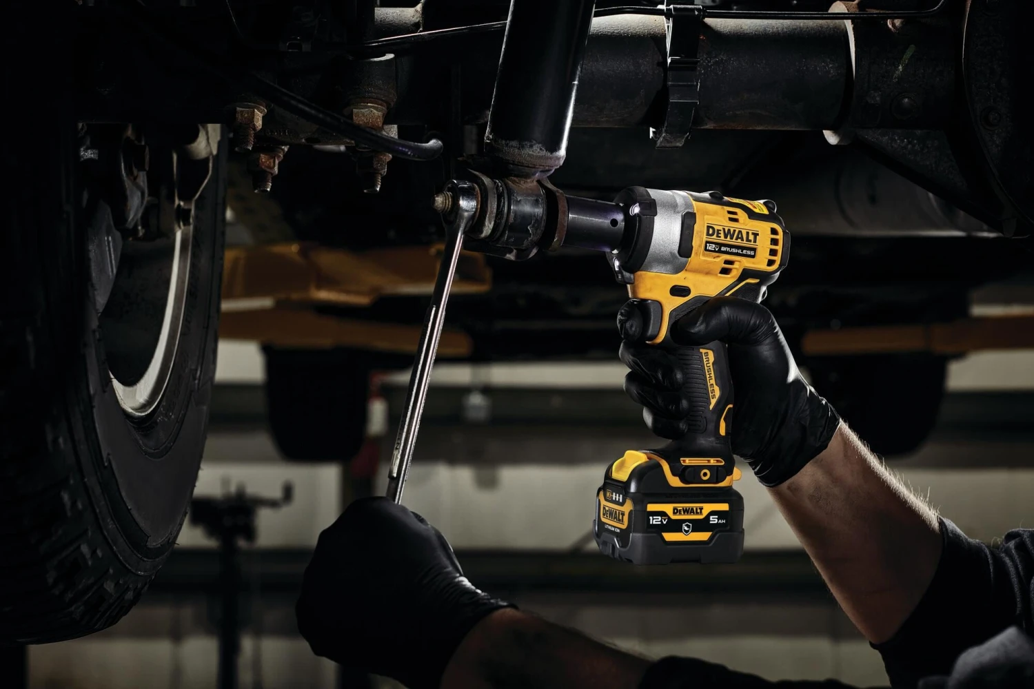 DEWALT XTREME 12-volt Max Variable Speed Brushless 1/2-in Drive Cordless Impact Wrench (Battery Not Included And Charger Not Included) 12 DEWALT XTREME 12-volt Max Variable Speed Brushless 1/2-in Drive Cordless Impact Wrench (Battery Not Included And Charger Not Included) - Image 12