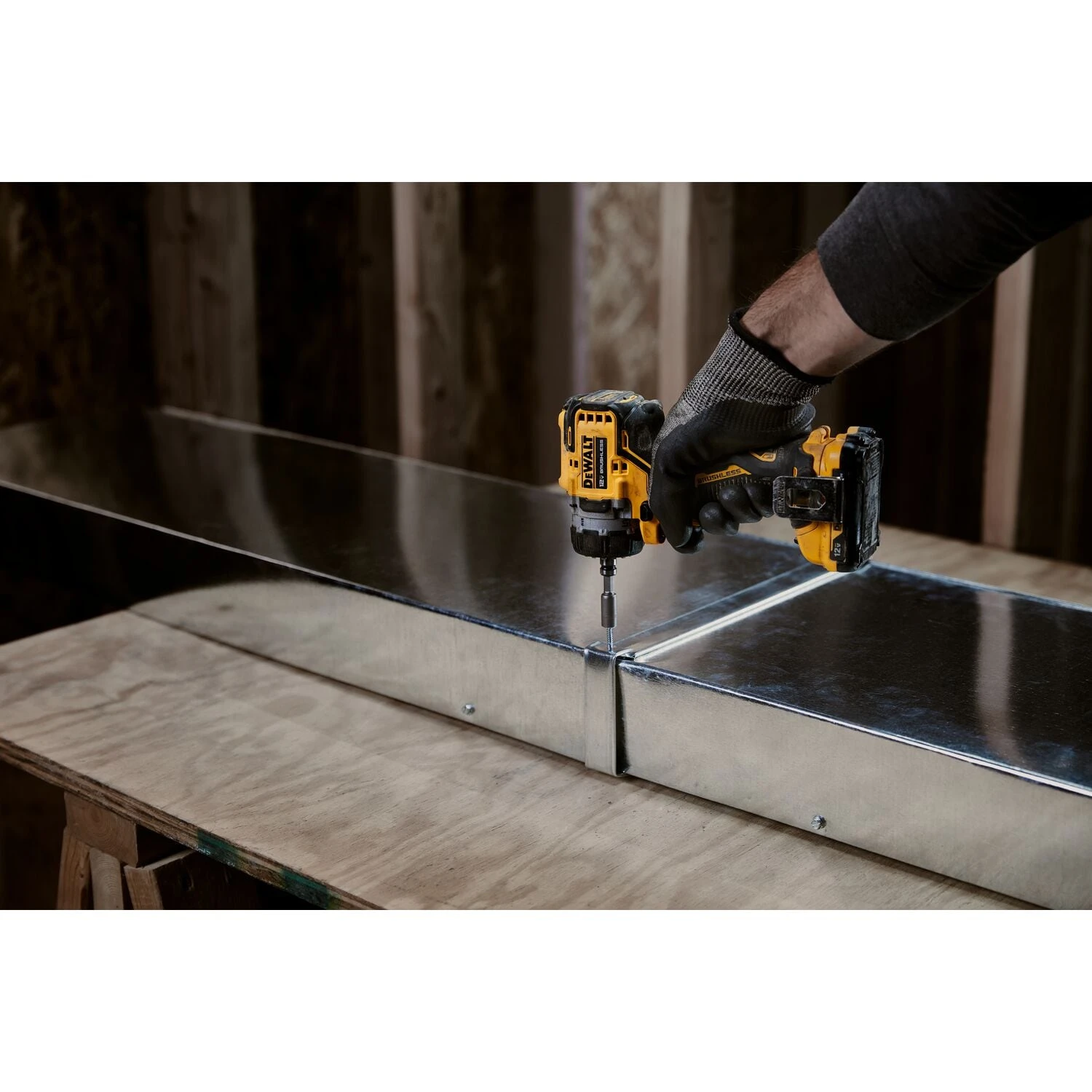 DEWALT XTREME 5-In-1 12-volt Max 3/8-in Keyless Brushless Cordless Drill ( 1 -Batteries Included, And Charger Included ) 17 DEWALT XTREME 5-In-1 12-volt Max 3/8-in Keyless Brushless Cordless Drill ( 1 -Batteries Included, And Charger Included ) - Image 17