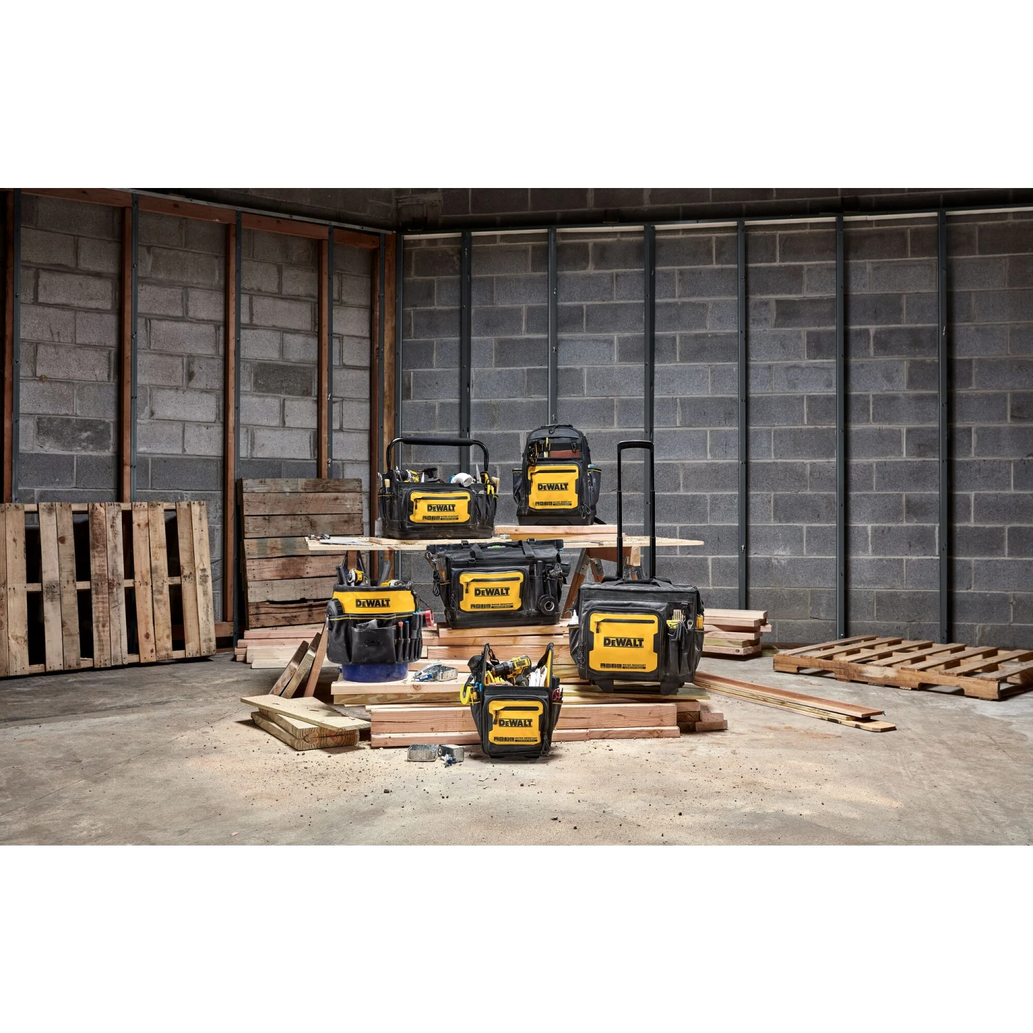 DEWALT Black - Yellow Polyester 7.75-in W X 18.75-in D X 13.75-in L Zippered Backpack 20 DEWALT Black - Yellow Polyester 7.75-in W X 18.75-in D X 13.75-in L Zippered Backpack - Image 20