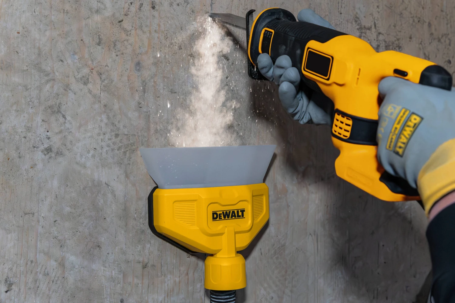 DEWALT Dust Separator Kit 6 DEWALT Dust Separator Kit - Image 6